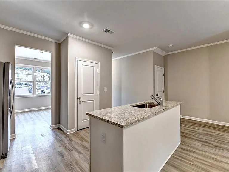2776 Laurel Ridge Cir — Photo 17