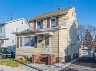 32 Fritz St, Bloomfield, NJ 07003