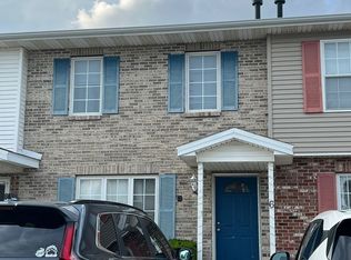 1 Andy Ct APT 6, Bloomington, IL