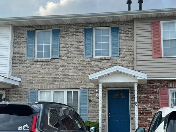 1 Andy Ct APT 6, Bloomington, IL 61704