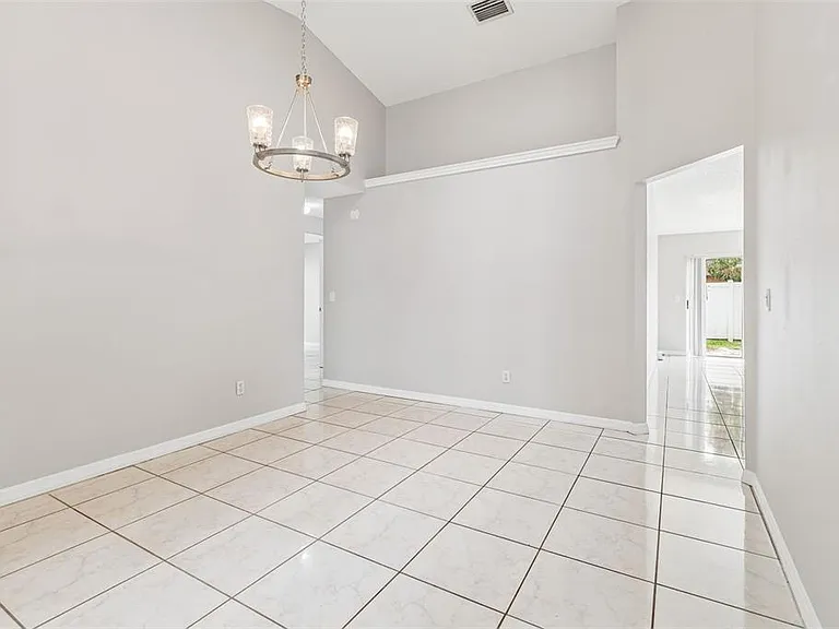 10105 Sea Spray Pl — Photo 9