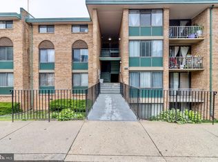 525 N Armistead St APT 103, Alexandria, VA