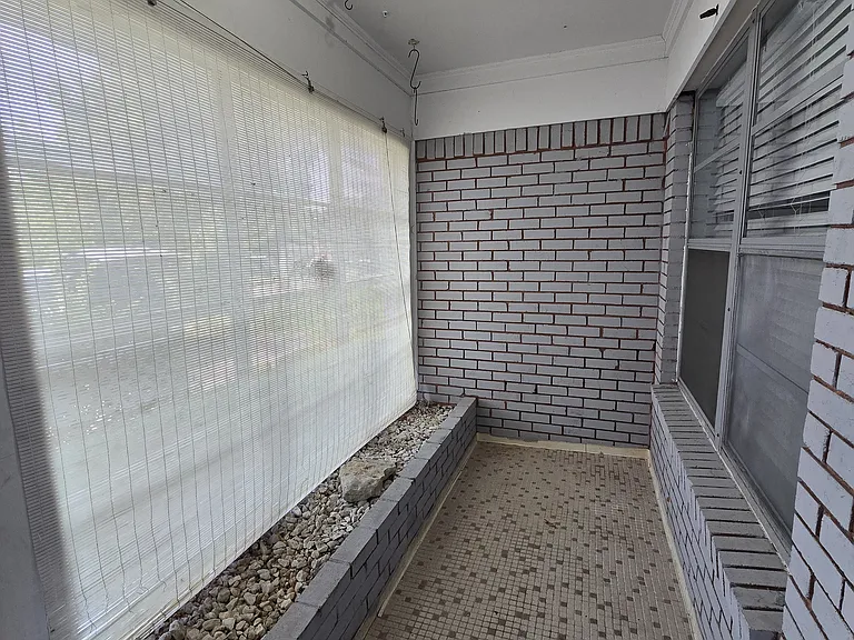 427 Royal Crest Dr — Photo 16