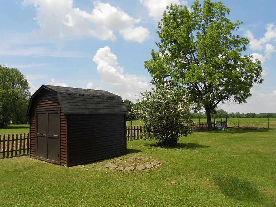 1600 Lindberg Rd, Anderson, IN 46012 Zillow