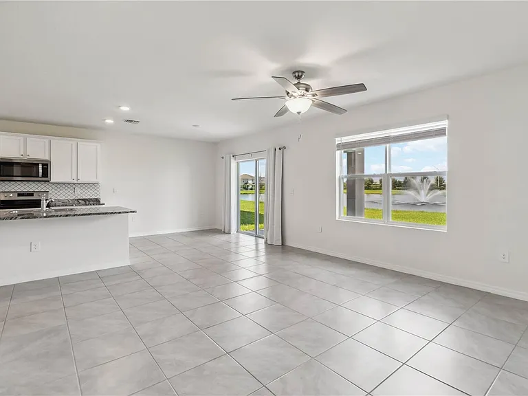 17129 Reserva Dr — Photo 11