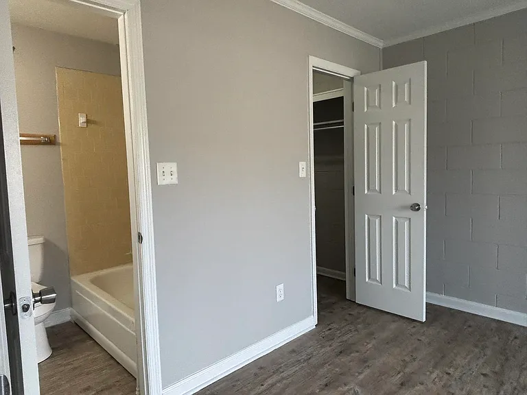 2241 W Pensacola St #50 — Photo 8