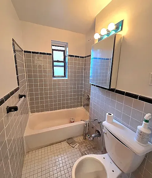 52 Westervelt Ave #3 — Photo 8