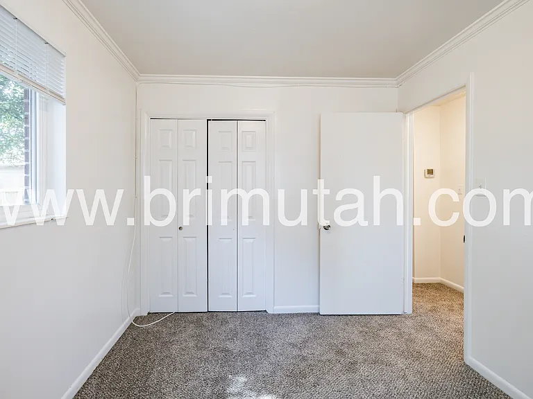 5856 S 157 W — Photo 19