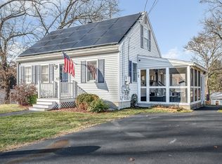 129 Mary Theresa Ter, Lowell, MA 01854