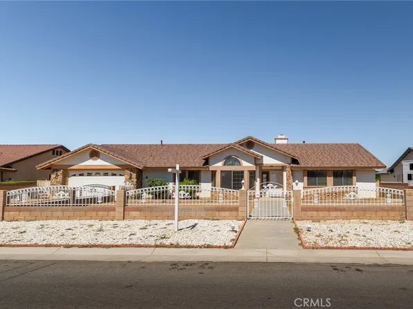 13382 Ivanpah Rd, Apple Valley, CA 92308