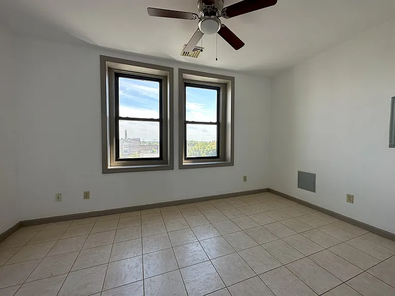2152 N Broad St #4 — Photo 2