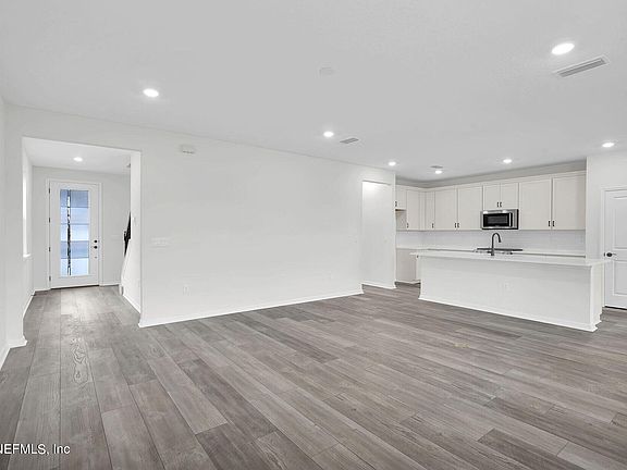 2nd image of 51 BEECHNUT Circle