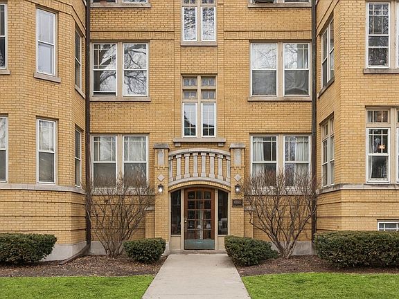 2nd image of 38 Washington Blvd #1