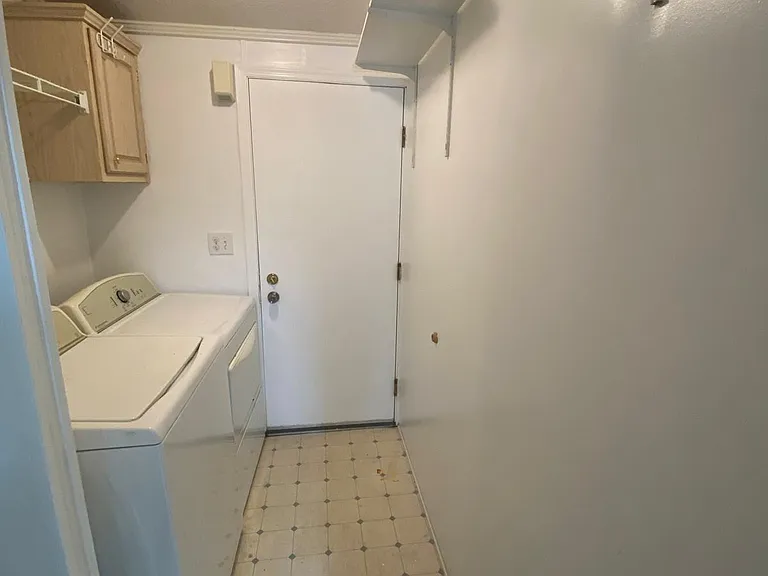 23 McCormick Rd — Photo 15