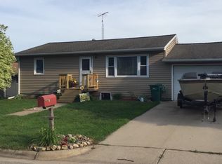 235 1st Ave SE, Plainview, MN 55964