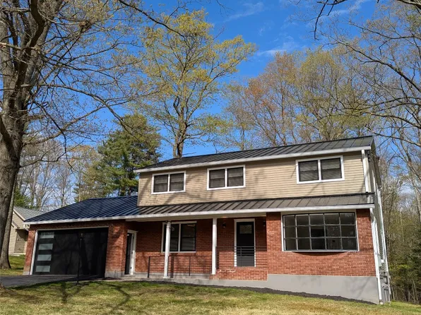 957 Neal Rd, Endicott, NY 13760