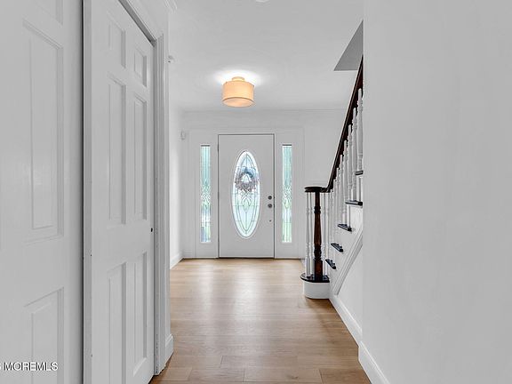 4th image of 28 Jennifer Drive