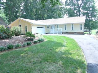 167 Brentwood Dr, Advance, NC 27006