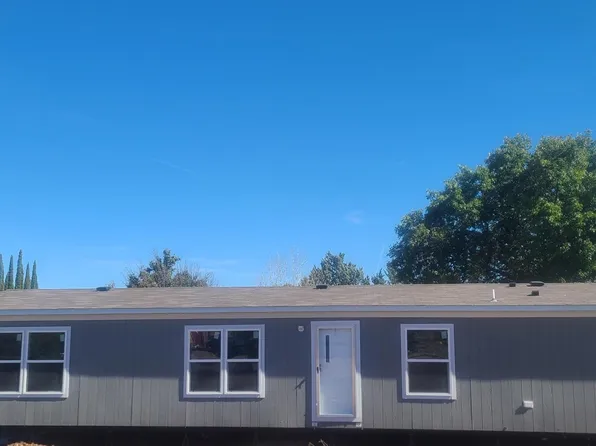 17032 E Fairway Dr, Mayer, AZ 86333