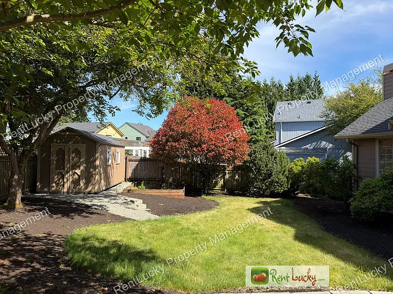 3734 Braeburn Dr NE — Photo 24
