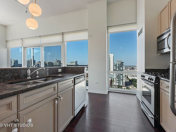 3rd image of 757 N Orleans St APT 2111