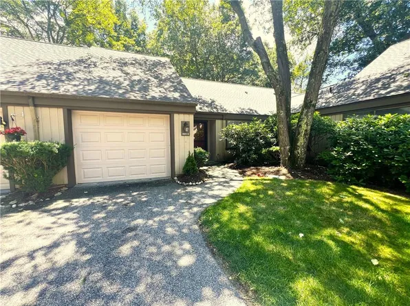 445 Heritage Hills #D, Somers, NY 10589