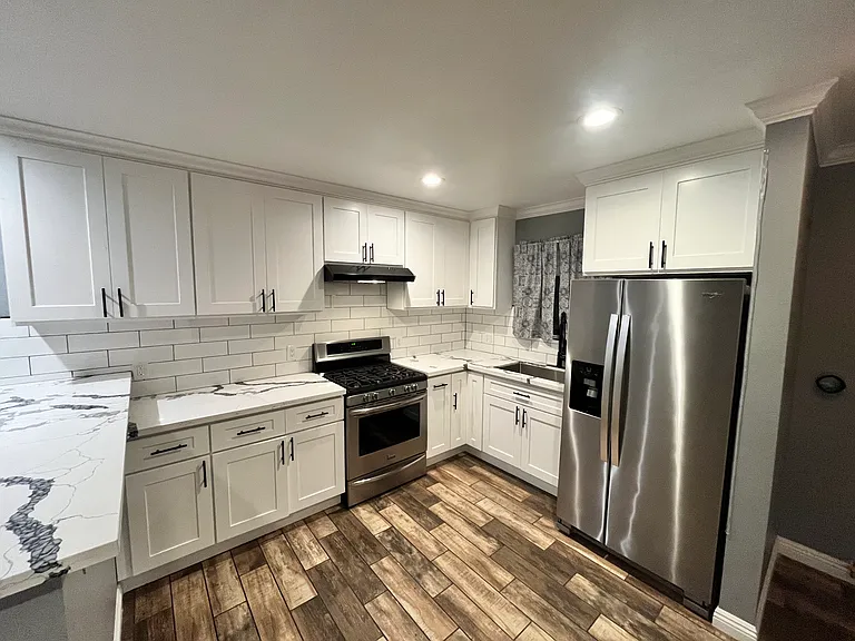 960 N H St #2 — Photo 17