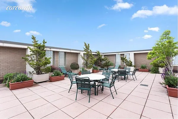 Rented by Corcoran | media 24