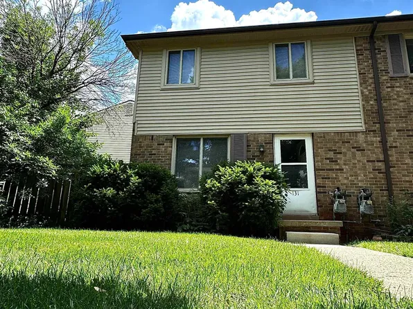 131 Sheffield Dr, Saline, MI 48176