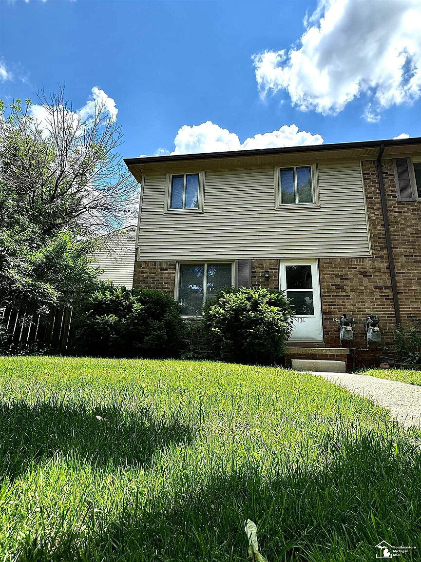 131 Sheffield Dr photo 1