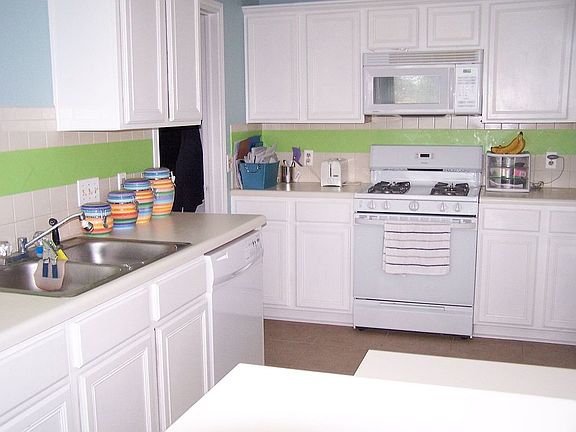 Bright Kitchen
