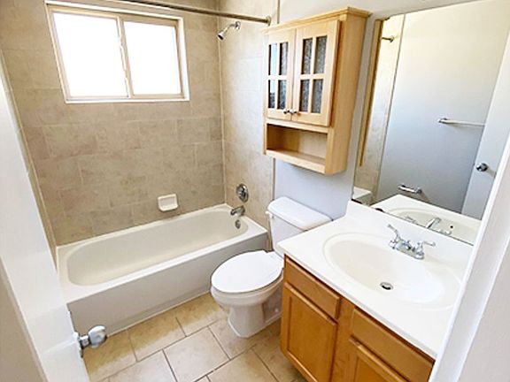 3rd image of 551 Lowell Ave APT 7