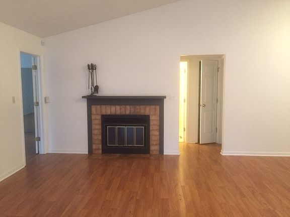 5th image of 9124 N Park Ave