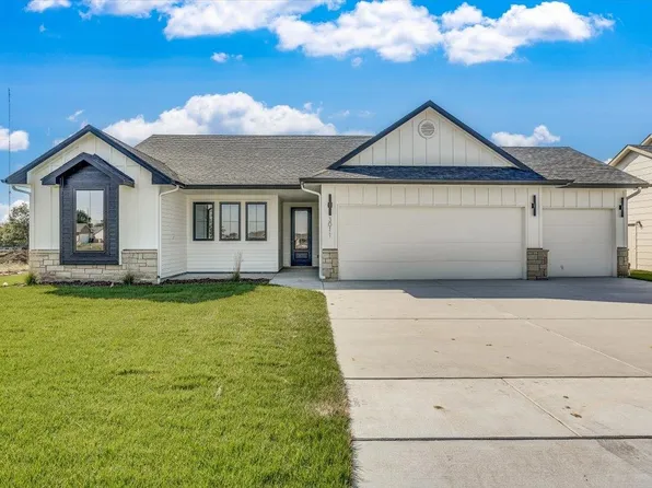 3011 E Sunnyslope Ct, Wichita, KS 67219