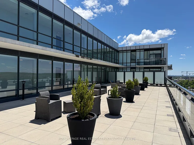 11611 Yonge St #306 — Photo 36
