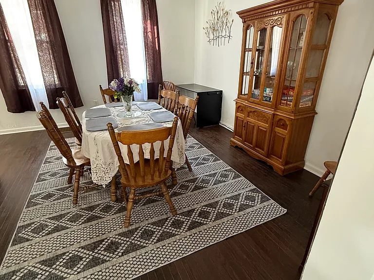 635 Roseland Ave — Photo 13