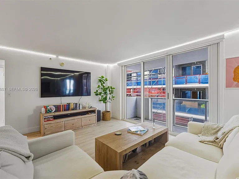 9195 Collins Ave #404 — Photo 6