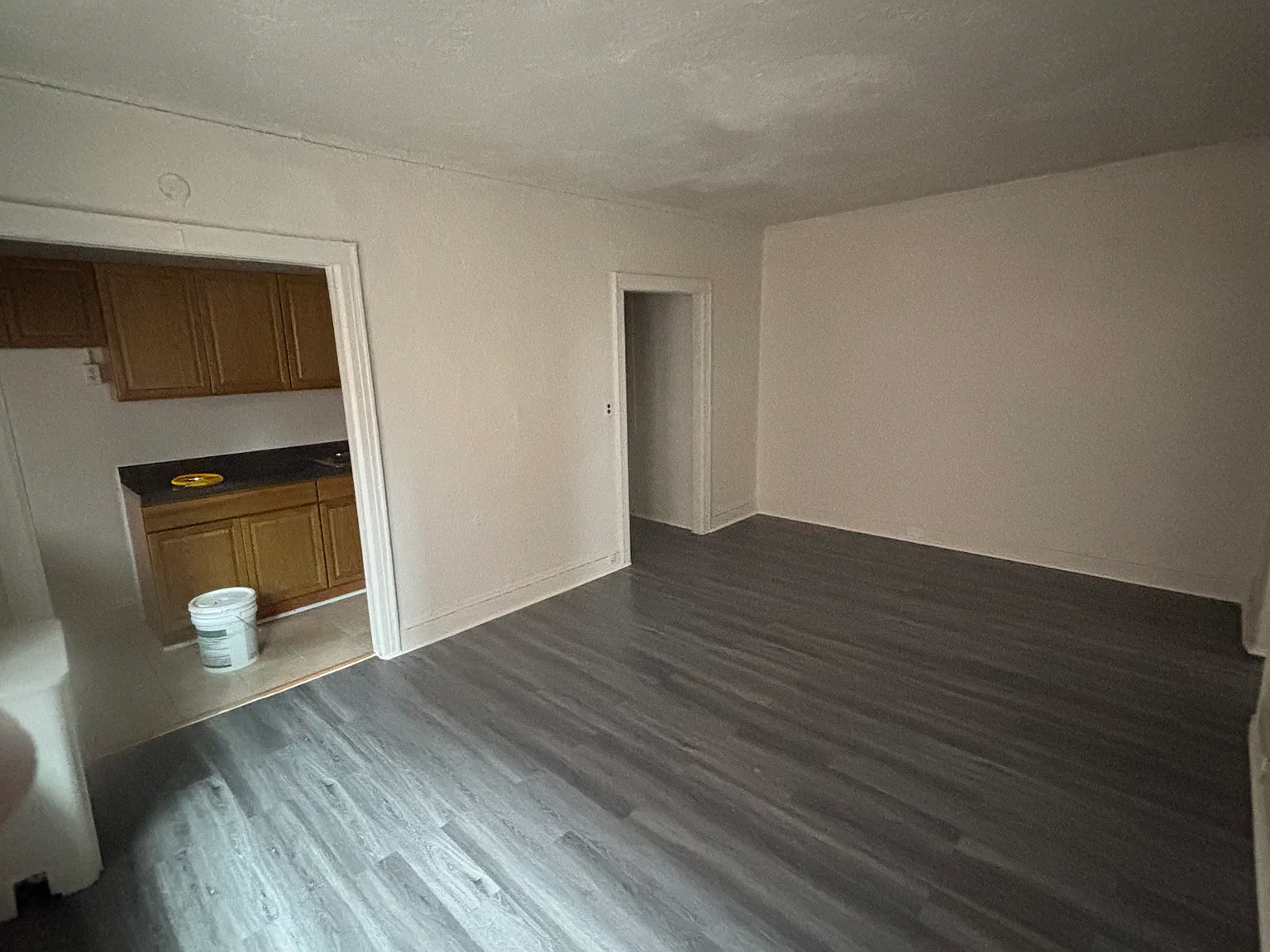 1 bed, 850 sqft, $2,280 — Photo 2