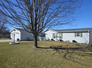 5634 Buttercup Ln, Machesney Park, IL