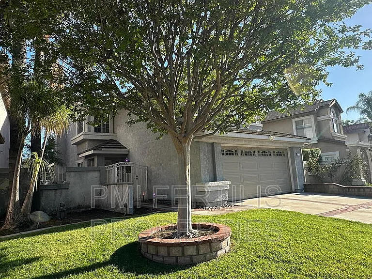 11115 Charleston St — Photo 2