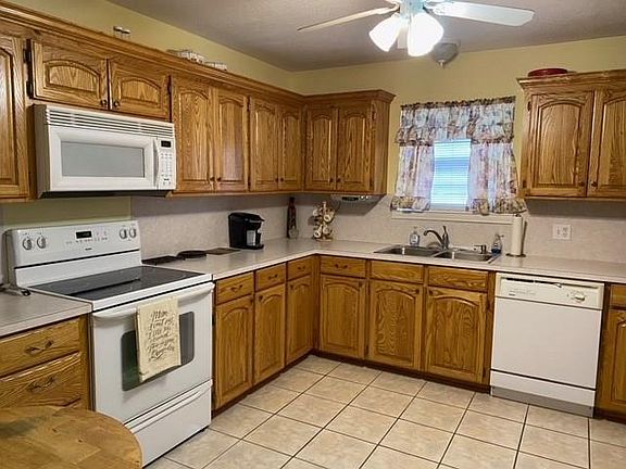 5th image of 4122 Alma Ln