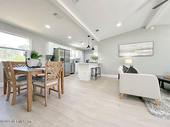 5th image of 7581 FALCON TRACE Court