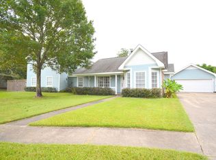 294 Lark Dr, Lafayette, LA 70508