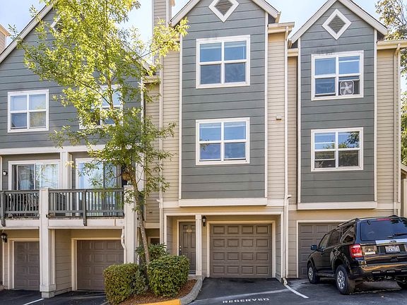2nd image of 3116 164th St SW APT 2213