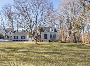 71 Chestnut Hill Rd, Norwalk, CT 06851
