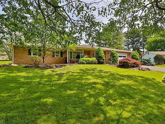 2002 Oakwood Ct, Bethlehem, PA 18015 | Zillow