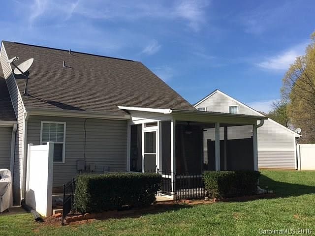 2nd image of 939 Barracuda Ave