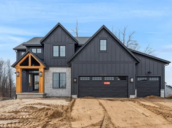 1777 Kingsland Dr SW, Byron Center, MI 49315