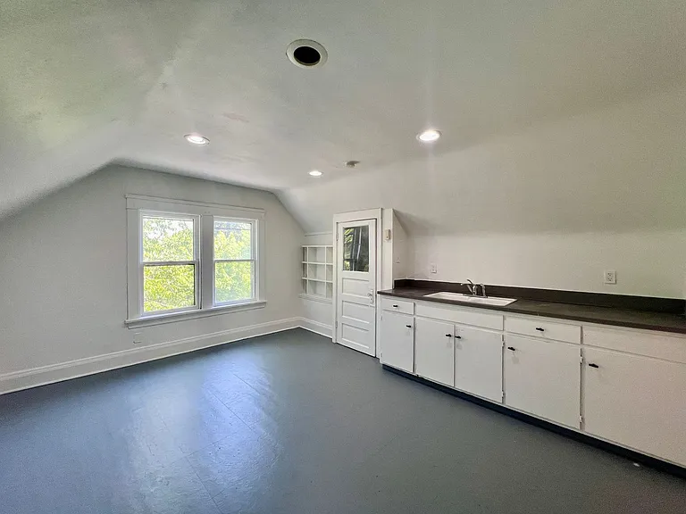 3305 E Overlook Rd — Photo 6