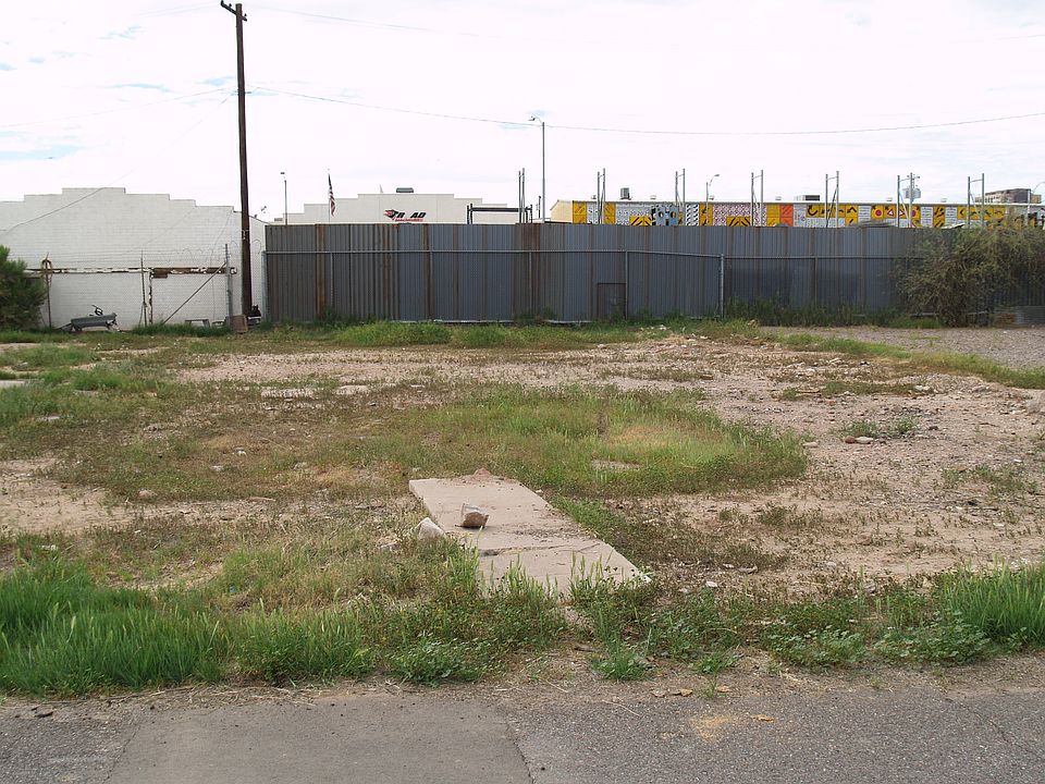 2nd image of 638 S 8th St